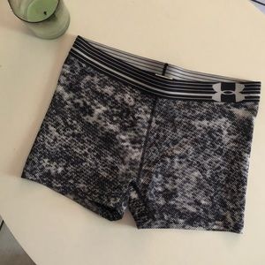 Under armour spandex shorts